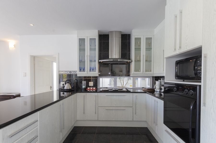 6 Bedroom Property for Sale in Royal Alfred Marina Eastern Cape